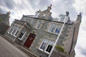 Crannoch Self Catering - 10 bedroom former hotel